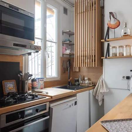 Cozy 50 M Haven Of Peace Near Montmartre Apartment